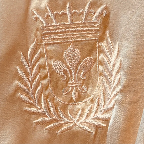 Valerie Stevens Womens Vintage 100% Silk Robe Size M Long Pockets Belt Peach NWT - Picture 4 of 16